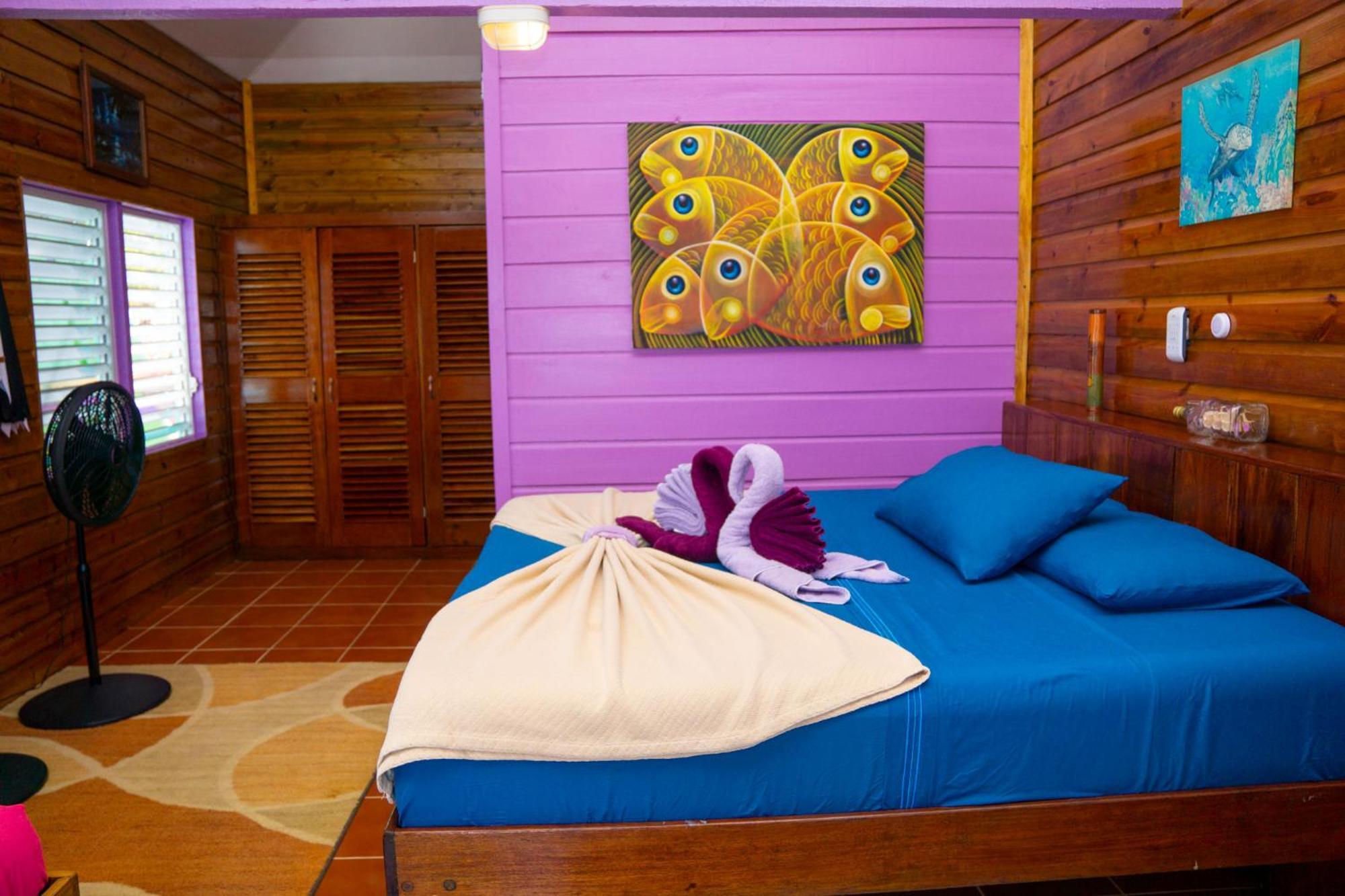 King Lewey'S Island Resort Placencia Zewnętrze zdjęcie